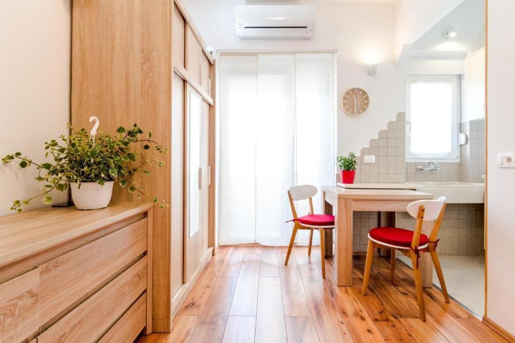 Apartments Yoe Split Extérieur photo