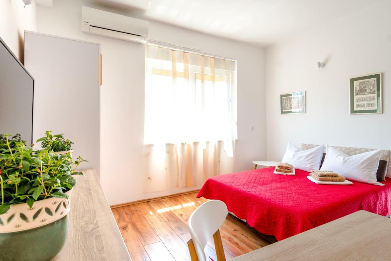 Apartments Yoe Split Extérieur photo